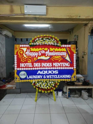 Papan Bunga di Tanah Sereal